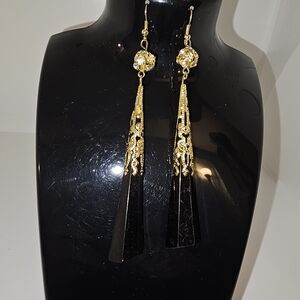 Elegant Black and Gold Dangle Earrings